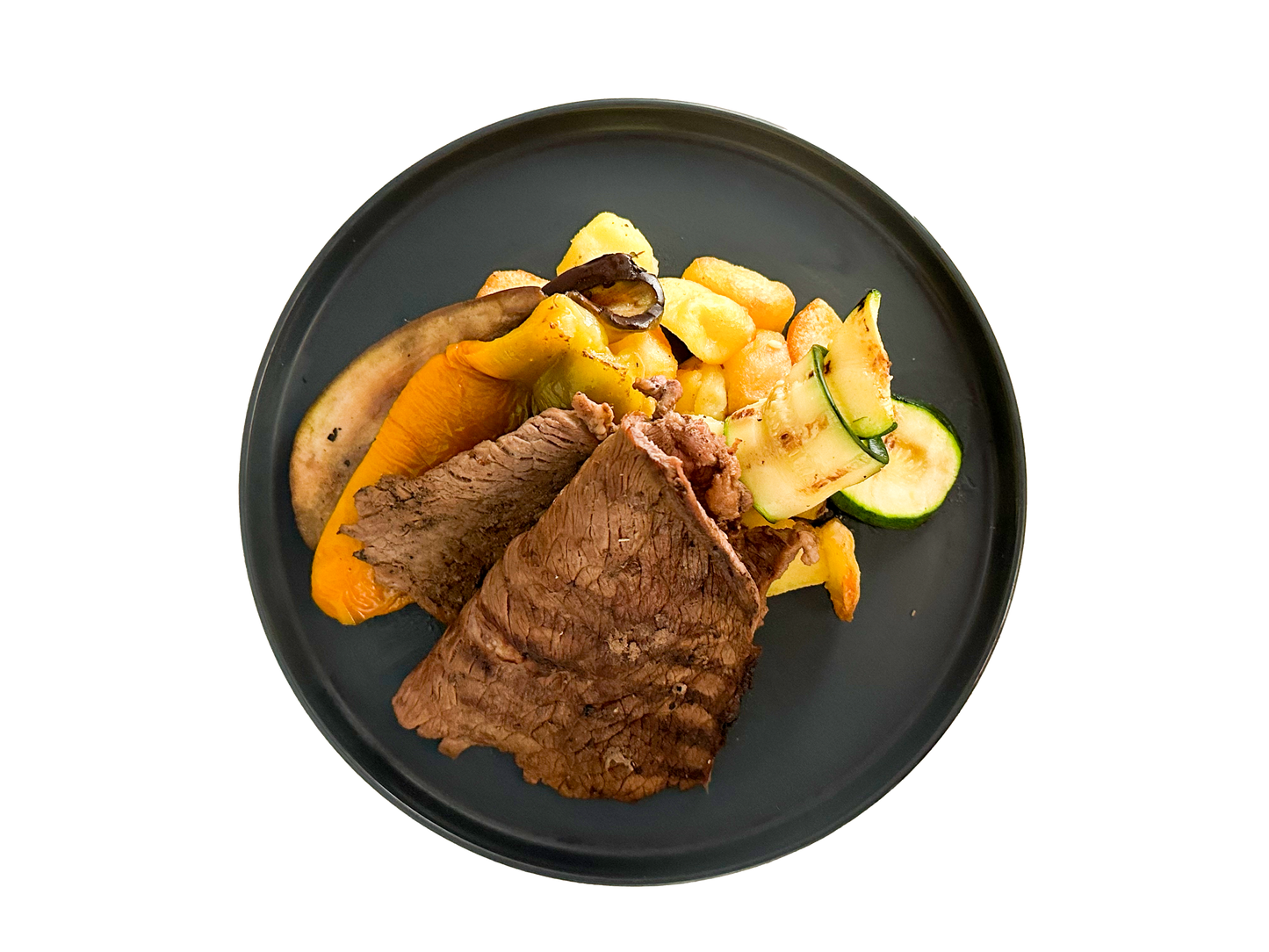 Manzo, patate arrosto e verdure griglia