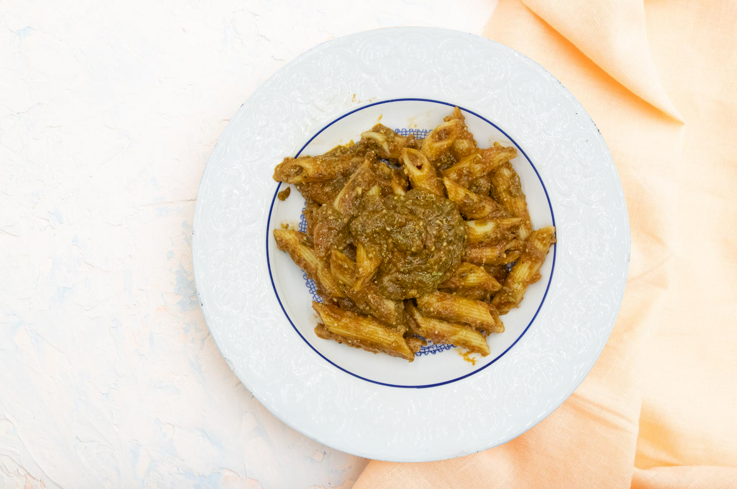 Pasta pesto e pomodoro