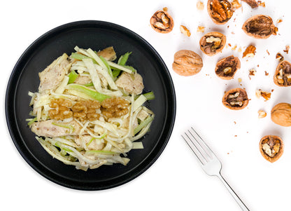 Composta di pollo ai due sedani con noci ed Emmental