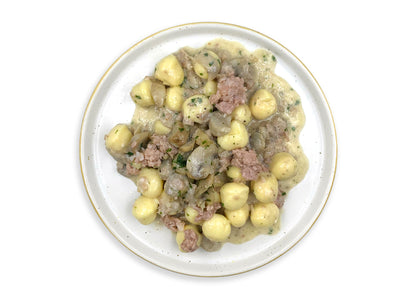 Gnocchi crema di formaggio, funghi e salsiccia