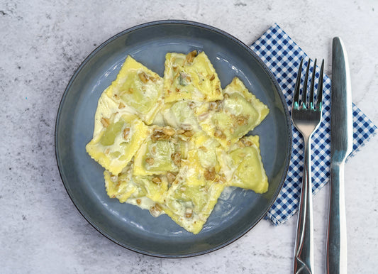 Tortelli di magro in salsa di noci